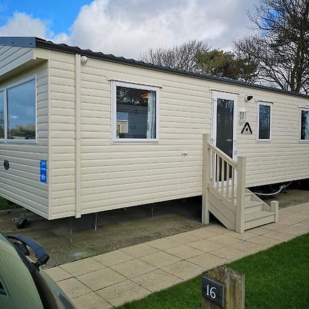 Lakeland Leisure Park Hotel Flookburgh Exterior foto